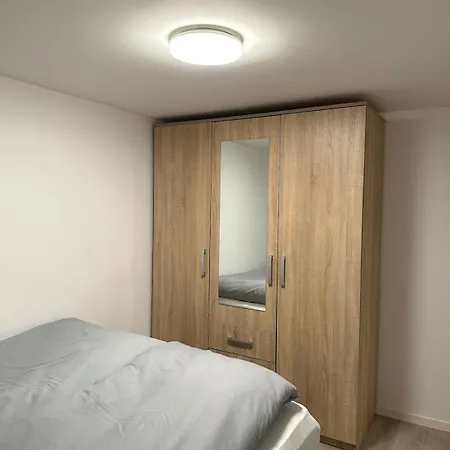 Varm Kjellerleilighet Med Parkering Og Lader Apartment Tromso